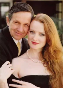 Dennis Kucinich Wife 