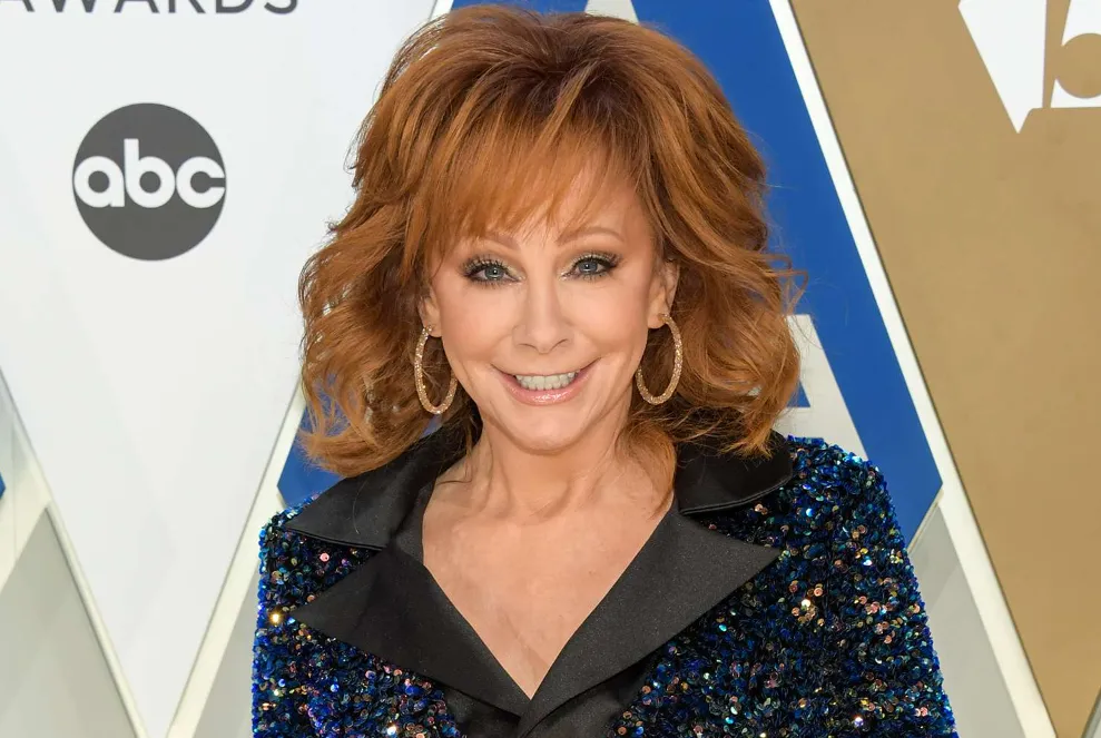 reba mcentire height