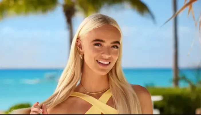 Elys Hutchinson Height