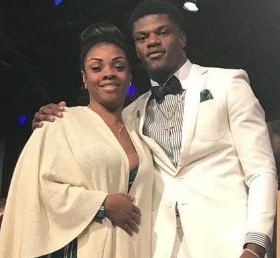 lamar jackson girlfriend