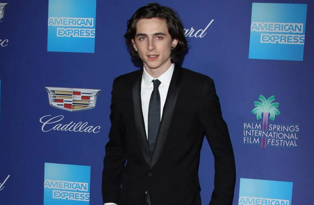 timothée chalamet weight height