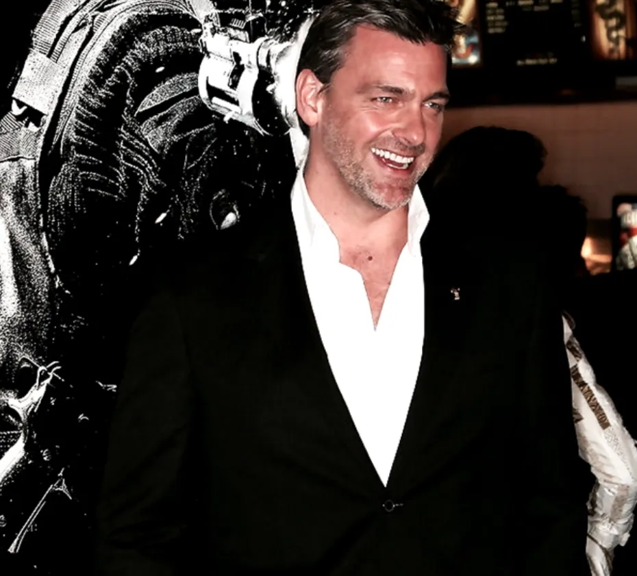 ray stevenson height