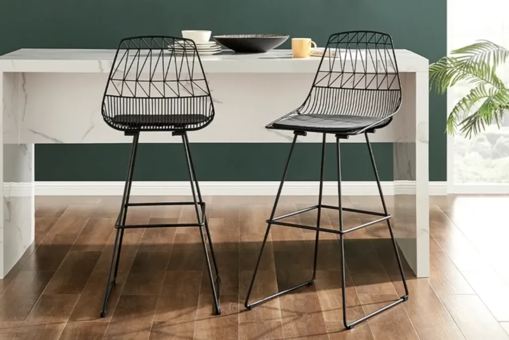 How to Select the Best Bar Stools for Your Kitchen